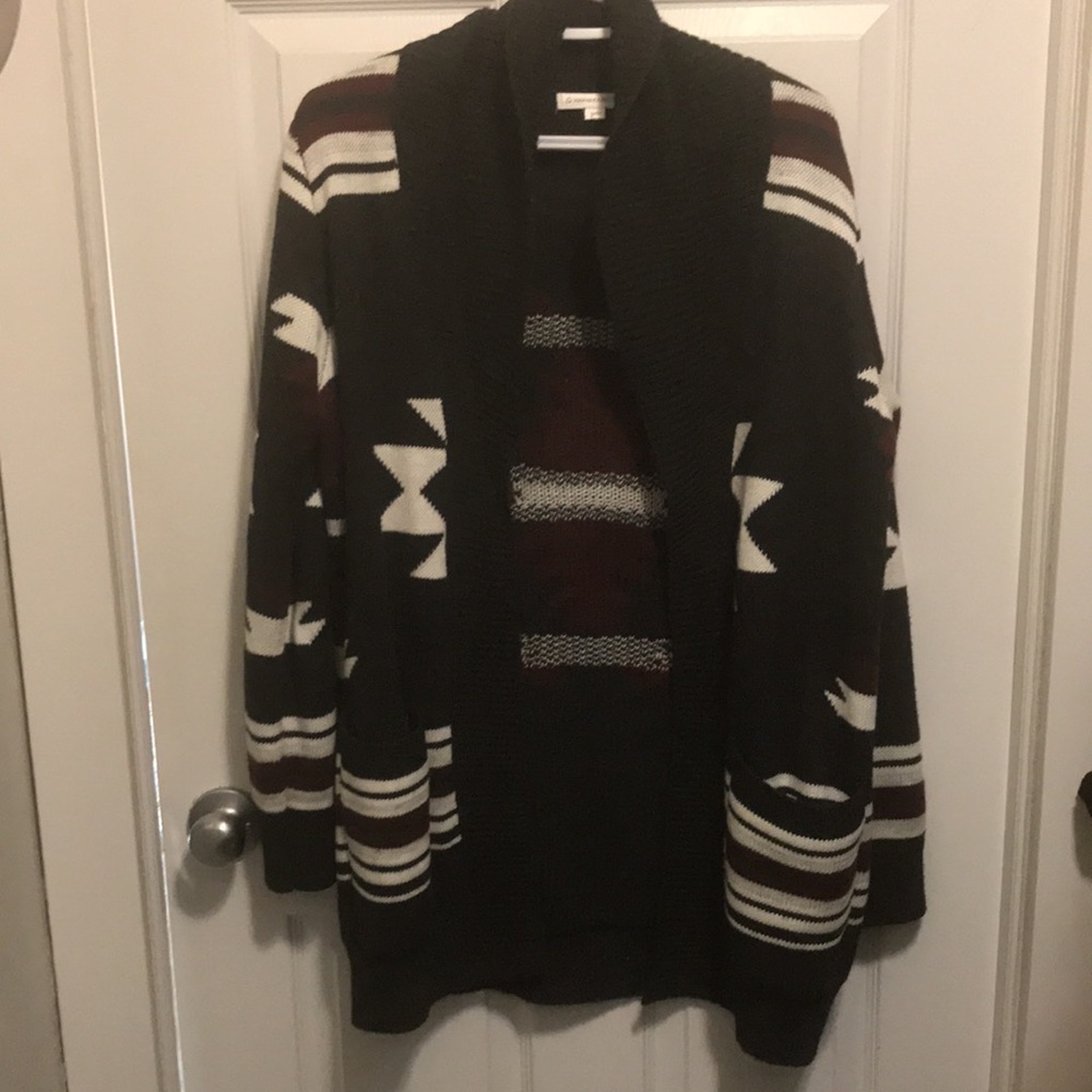 Gorgeous aztec heavy weight cardigan